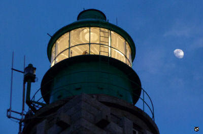 Phare de Fr�hel bei Nacht